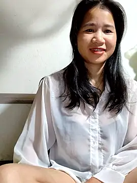 Snapshot of Maria2299 chatting on 12-22-25, 07:44 Maria2299 online show from 12-22-25, 07:44