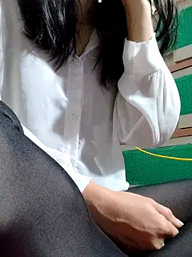 Snapshot of Maria2299 chatting on 01-12-26, 09:09 Maria2299 online show from 01-12-26, 09:09