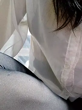 Snapshot of Maria2299 chatting on 02-13-26, 10:17 Maria2299 online show from 02-13-26, 10:17