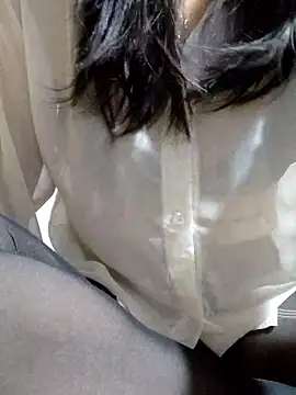 Snapshot of Maria2299 chatting on 02-14-26, 04:37 Maria2299 online show from 02-14-26, 04:37