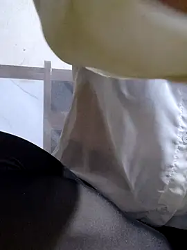 Snapshot of Maria2299 chatting on 02-19-26, 08:43 Maria2299 online show from 02-19-26, 08:43