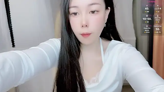 Bella Ava online show from 12-15-25, 03:38