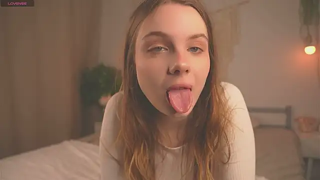 Lu  Lane online show from 09-23-25, 07:55