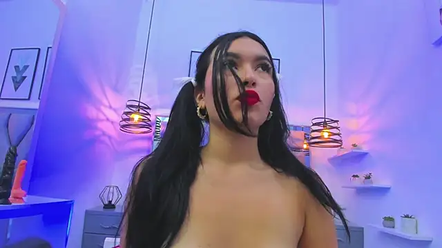 Snapshot of Ambar_Cullen chatting on 09-22-25, 08:33 Ambar Cullen online show from 09-22-25, 08:33