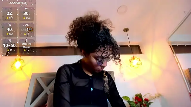 Hanna Cornee  online show from 02-19-26, 12:23