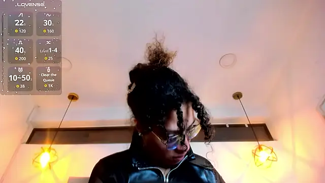 Hanna Cornee  online show from 02-23-26, 12:24