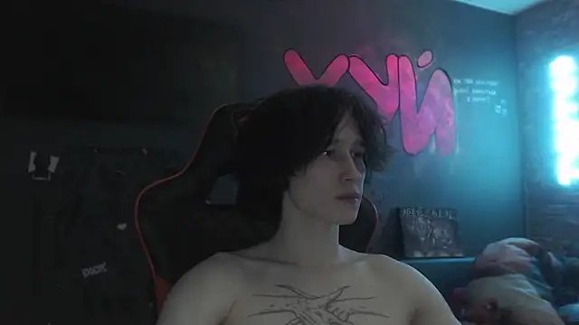 Snapshot of min1pekka chatting on 09-18-25, 01:18 min1pekka online show from 09-18-25, 01:18