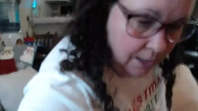 Juicy Julie469 online show from 12-23-25, 03:04