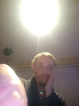 Snapshot of piercingpik chatting on 10-13-25, 06:52 piercingpik online show from 10-13-25, 06:52