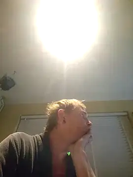 Snapshot of piercingpik chatting on 10-14-25, 06:42 piercingpik online show from 10-14-25, 06:42