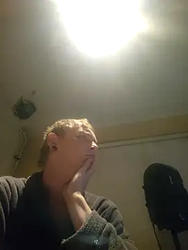 piercingpik online show from 04-16-26, 08:20