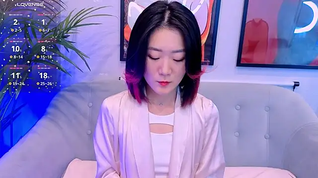 AikoYamada online show from 09-28-25, 07:03