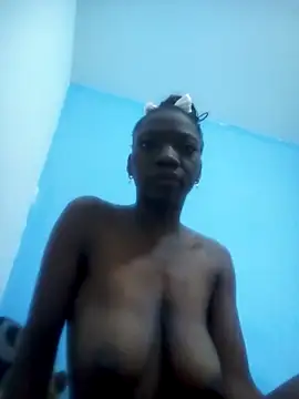 Aurora-Queen online show from 10-24-25, 03:25