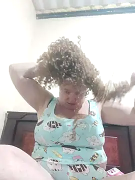 Snapshot of Miss-tetas chatting on 01-06-26, 03:21 Miss-tetas online show from 01-06-26, 03:21