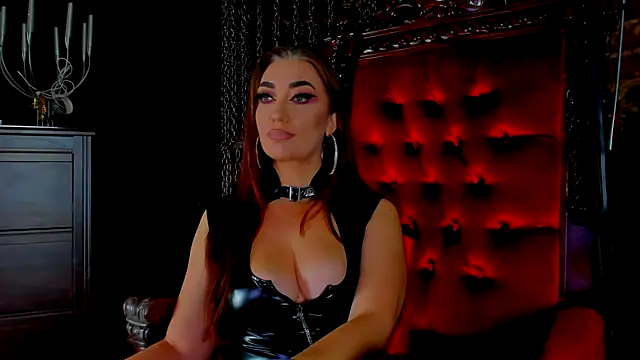 Snapshot of FinDomMya chatting on 10-07-25, 02:36 FinDomMya online show from 10-07-25, 02:36