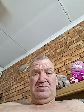 wallacelegend online show from 12-23-25, 06:22