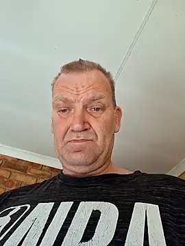 wallacelegend online show from 02-25-26, 06:12