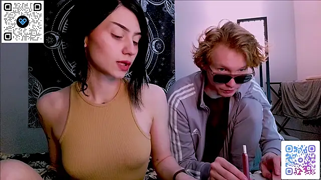 Snapshot of poisondevotion chatting on 11-23-25, 10:59 poisondevotion online show from 11-23-25, 10:59