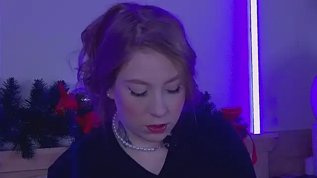 MiaEuphoria  online show from 12-17-25, 03:34