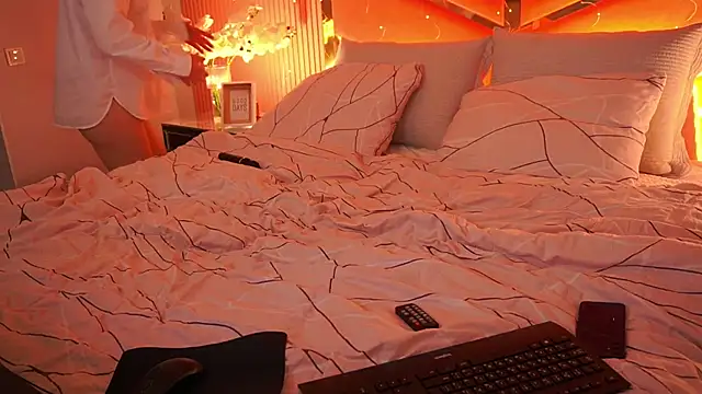 SofieBloom online show from 01-15-26, 12:37