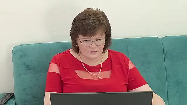 Sandra Sunrise online show from 10-13-25, 10:04