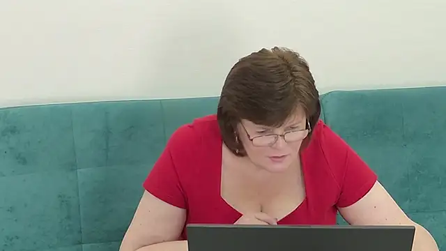 Sandra Sunrise online show from 11-30-25, 08:18