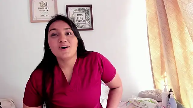 Snapshot of selena_jhonson chatting on 10-18-25, 03:35 selena jhonson online show from 10-18-25, 03:35