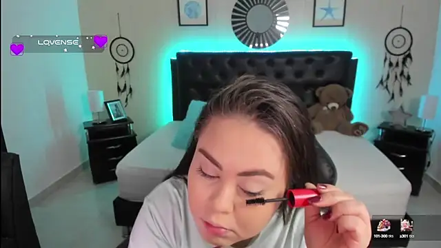 LolaVillalobos online show from 09-19-25, 11:44