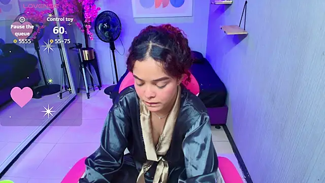 Maggy t18 online show from 10-25-25, 08:00