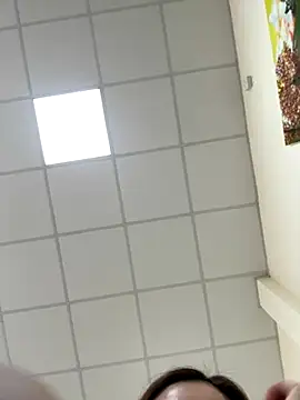 PhuongNhi21 online show from 11-04-25, 01:38