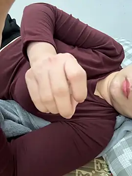 PhuongNhi21 online show from 11-17-25, 01:06