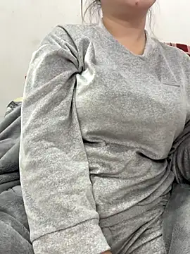 PhuongNhi21 online show from 11-24-25, 02:39