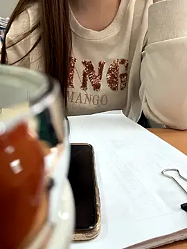 PhuongNhi21 online show from 12-16-25, 02:27