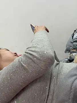 PhuongNhi21 online show from 12-19-25, 03:30