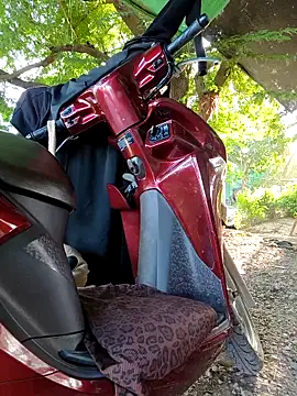 Tina Ty online show from 12-18-25, 12:27