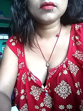 Snapshot of Desi_couple305 chatting on 09-18-25, 01:40 Desi couple305 online show from 09-18-25, 01:40