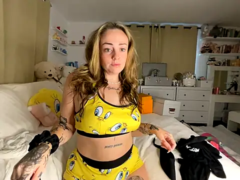 SofiaaBlackk online show from 10-19-25, 02:50