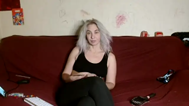 Snapshot of AsyaLulu chatting on 11-19-25, 09:48 AsyaLulu online show from 11-19-25, 09:48