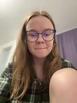 Snapshot of _CherryBloom_ chatting on 10-04-25, 07:34  CherryBloom  online show from 10-04-25, 07:34