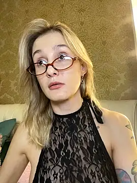 RosieBlossom online show from 11-07-25, 08:31