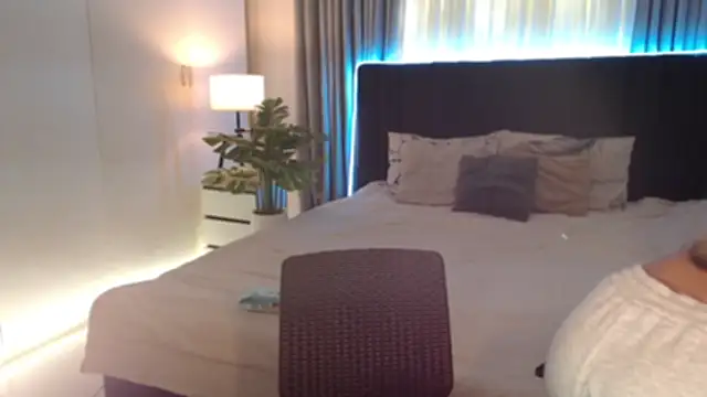 Snapshot of FuckMe_Sofia chatting on 12-05-25, 01:14 FuckMe Sofia online show from 12-05-25, 01:14