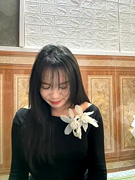 Snapshot of binejr chatting on 10-11-25, 06:12 binejr online show from 10-11-25, 06:12