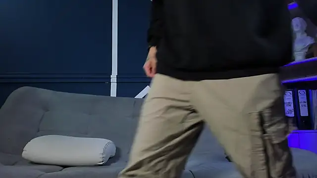 etham wolf  online show from 09-11-25, 12:05