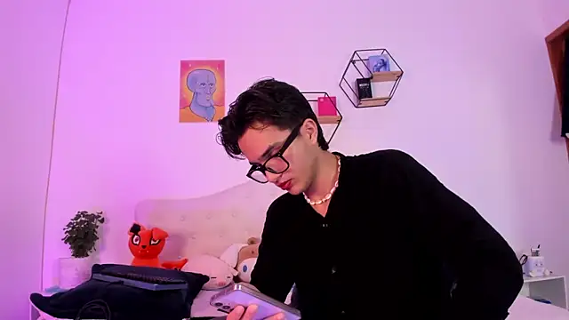 jin luna online show from 10-02-25, 12:28