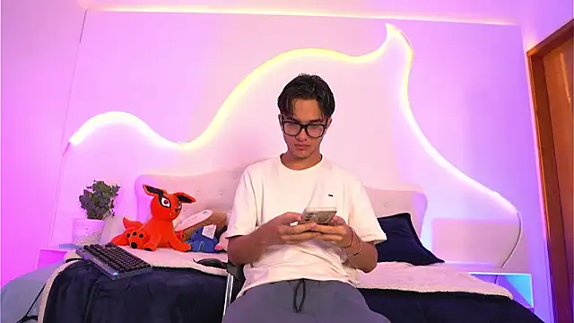 jin luna online show from 11-21-25, 12:15