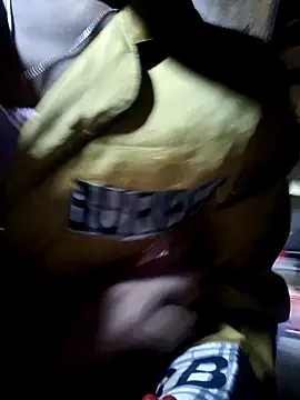 Snapshot of Zhan99999 chatting on 09-09-25, 04:45 Zhan99999 online show from 09-09-25, 04:45