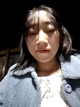 Snapshot of Zhan99999 chatting on 11-16-25, 02:33 Zhan99999 online show from 11-16-25, 02:33