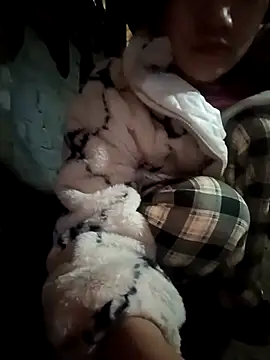 Snapshot of Zhan99999 chatting on 11-25-25, 04:45 Zhan99999 online show from 11-25-25, 04:45