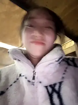 Snapshot of Zhan99999 chatting on 12-02-25, 12:32 Zhan99999 online show from 12-02-25, 12:32