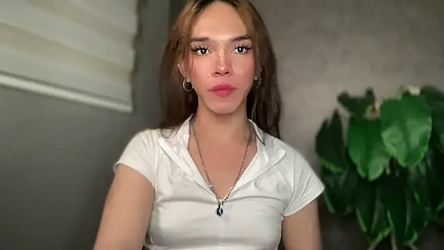 Snapshot of Misselliefayexxx chatting on 01-12-26, 01:00 Misselliefayexxx online show from 01-12-26, 01:00